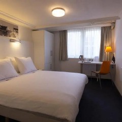 Multatuli Hotel 3* Стандартный номер с двуспальной кроватью фото 2