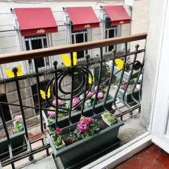Апартаменты Tarus Apartments Kumbaracı Стамбул спортивное сооружение