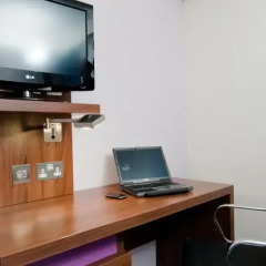Отель Holiday Inn Express London City удобства в номере