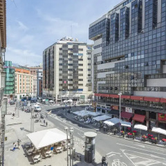 Отель Madrid Center Suites