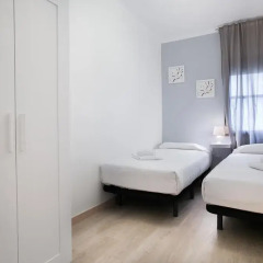 Отель Bbarcelona Encants Family Flat Барселона комната для гостей