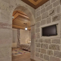 Elevres Stone House Hotel 4* Люкс повышенной комфортности с различными типами кроватей фото 5