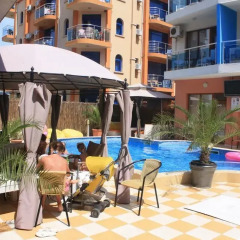 Mirage Family Hotel бассейн