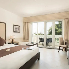 Отель Boutique Hoi An Resort 4* Улучшенный номер с различными типами кроватей фото 4