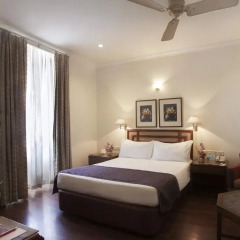 Отель Vivanta Ambassador, New Delhi 5* Улучшенный номер с различными типами кроватей фото 3
