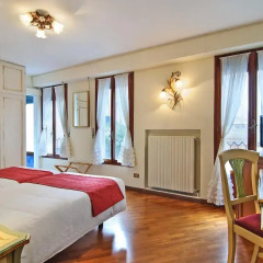 Hotel La Fenice Et Des Artistes 3* Стандартный номер с двуспальной кроватью фото 10