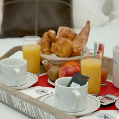 Qualys Le Londres Hotel Et Appartments 3* Номер Делюкс фото 4