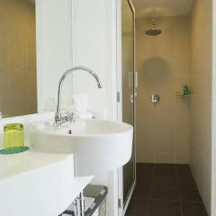 Отель The Wide Suites Улучшенный люкс фото 11