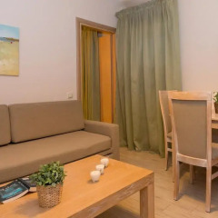 Отель Mary's Residence Suites комната для гостей фото 5