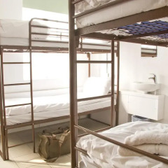 Отель Restup London Кровать в общем номере фото 9