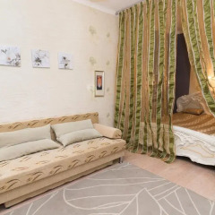 Гостиница Na Popova 25 Apartments в Екатеринбурге 1 отзыв об отеле, цены и фото номеров - забронировать гостиницу Na Popova 25 Apartments онлайн Екатеринбург комната для гостей фото 2