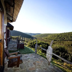 Отель Addo Palace Bush Huts балкон
