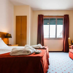 Отель Residencial Lar do Areeiro 2* Стандартный номер с двуспальной кроватью фото 2