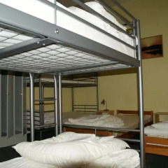 Happy Go Lucky Hotel + Hostel Кровать в общем номере фото 8