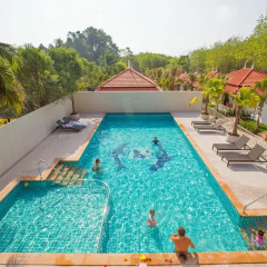 Отель Lux Family Villas бассейн фото 2