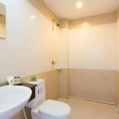 Отель Patong Buri 3* Стандартный номер с различными типами кроватей фото 5
