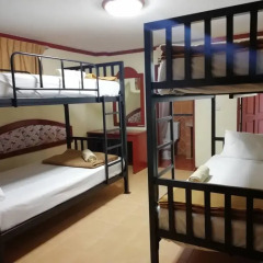 Отель Priew Wan Guesthouse 3* Кровать в общем номере фото 2