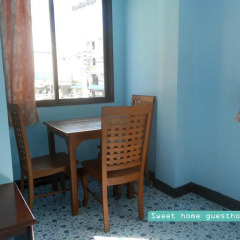 Отель Sweet Home Guesthouse 2* Стандартный семейный номер с различными типами кроватей фото 7