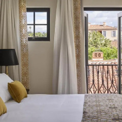 Отель Plaza la Reina 4* Люкс с различными типами кроватей