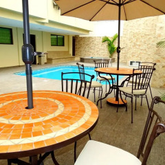 Hotel Marvento Suites бассейн
