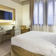 Отель NH Collection Venezia Palazzo Barocci 4* Улучшенный номер с различными типами кроватей фото 4