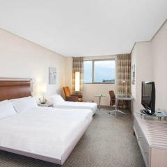 Отель Melia Valencia 4* Стандартный номер с двуспальной кроватью фото 2