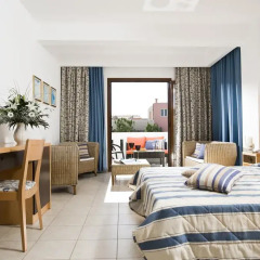 Maritimo Beach Hotel 4* Стандартный номер с различными типами кроватей фото 2