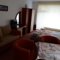 Отель Guest House Orchidea Болгария, Поморие - отзывы, цены и фото номеров - забронировать отель Guest House Orchidea онлайн комната для гостей фото 2