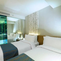 Отель Citrus Sukhumvit 13 by Compass Hospitality 3* Улучшенный номер с различными типами кроватей фото 9