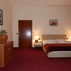 Hotel N 3* Улучшенные апартаменты с различными типами кроватей фото 2