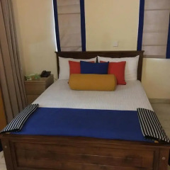Mahakumara White House Hotel 3* Стандартный номер с двуспальной кроватью (общая ванная комната) фото 7