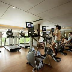 Отель DoubleTree Resort by Hilton Sanya Haitang Bay фитнесс-зал