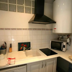 Отель Cozy Parisian 1 Bedroom (365) Франция, Париж - отзывы, цены и фото номеров - забронировать отель Cozy Parisian 1 Bedroom (365) онлайн в номере