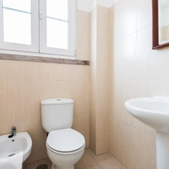 Отель Apartamentos Lux Dinastia Португалия, Лиссабон - отзывы, цены и фото номеров - забронировать отель Apartamentos Lux Dinastia онлайн ванная фото 2