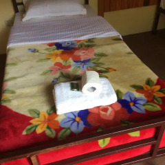 Отель Tourist Hostel Непал, Покхара - отзывы, цены и фото номеров - забронировать отель Tourist Hostel онлайн спа