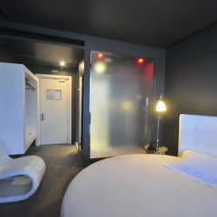 Отель Italiana Hotels Florence 4* Стандартный номер с двуспальной кроватью фото 6