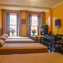 Blue Moon Boutique Hotel 3* Кровать в общем номере с двухъярусной кроватью фото 4