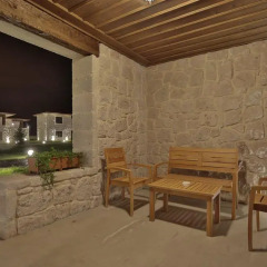 Elevres Stone House Hotel 4* Люкс повышенной комфортности с различными типами кроватей фото 18