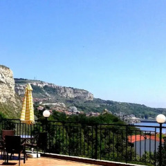 Отель Guest Rooms Queen's View