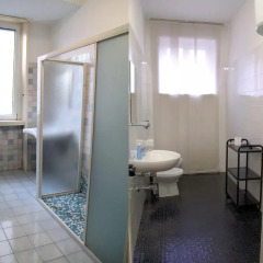 Отель Guest House Pirelli 3* Стандартный номер с двуспальной кроватью (общая ванная комната) фото 3