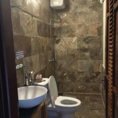 Отель Lakeside Homestay ванная