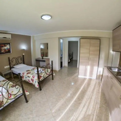 Sky Hotel комната для гостей