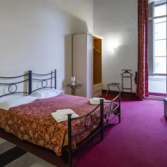 Отель San Frediano Mansion 3* Стандартный номер с двуспальной кроватью (общая ванная комната) фото 7