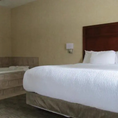 Отель Days Inn & Suites by Wyndham Brooks комната для гостей фото 4