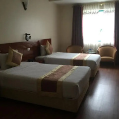 Blue Sky Halong Hotel 2* Номер Делюкс с различными типами кроватей фото 4