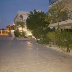 Апартаменты King's Holiday Apartments парковка