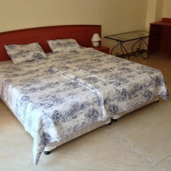 Апартаменты Palazzo Apartment Lew Солнечный берег комната для гостей фото 5
