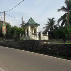 Отель Linda Cottage парковка