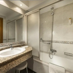 Hotel Trafalgar 3* Стандартный номер с разными типами кроватей фото 15