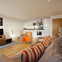 Апартаменты Apple Apartments Greenwich комната для гостей